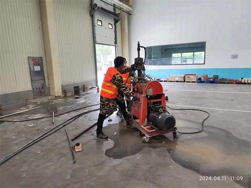 道真厂房地面下沉塌陷注浆加固施工